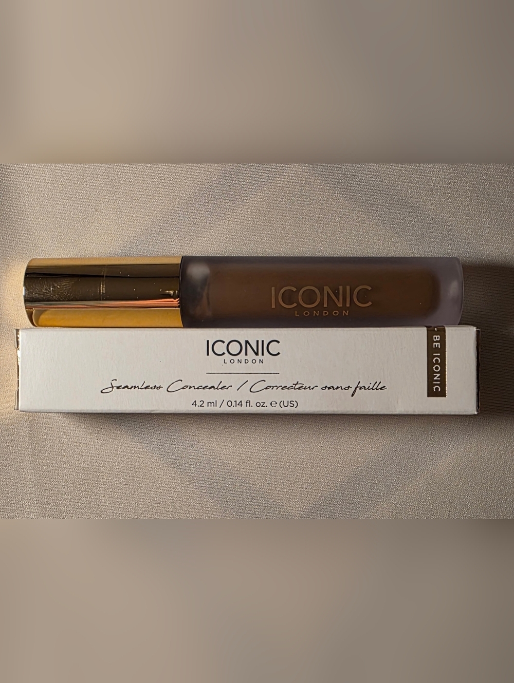 NEW ICONIC London Seamless Concealer – Full Coverage & Buildable Mahogany